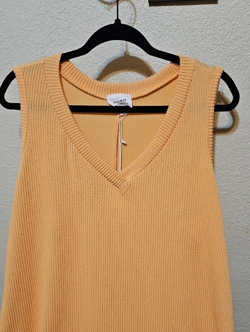 ANDREE BY UNIT Peach-Orange Sleeveless V-Neck Knit Midi Dress SUPER SOFT - Picture 2 of 7